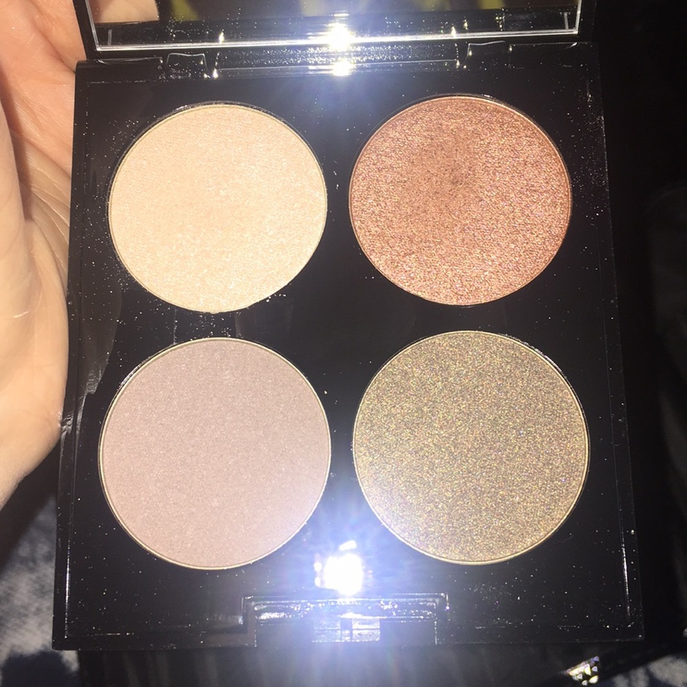 Eyeshadow palette
